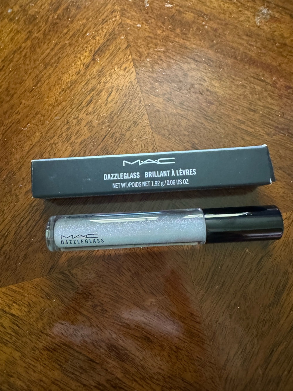 BNIB MAC Cosmetics Dazzleglass Lip Gloss Pleasure Principle